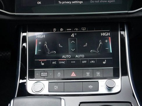 Used 2023 Audi Q8 Premium AWD/4WD image 49