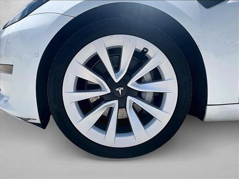 Used 2021 Tesla Model 3 Standard Range Plus RWD image 10