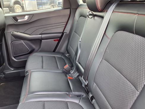 Used 2024 Ford Escape ST-Line w/ Tech Pack #1 AWD/4WD image 7