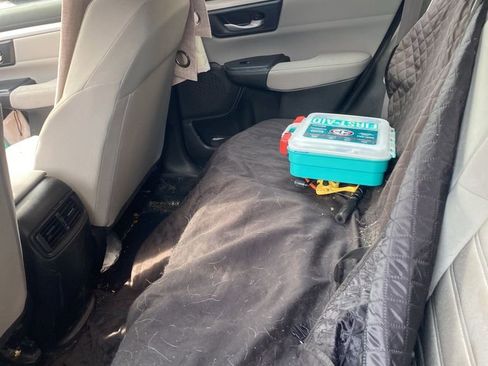 Used 2018 Honda CR-V LX image 14