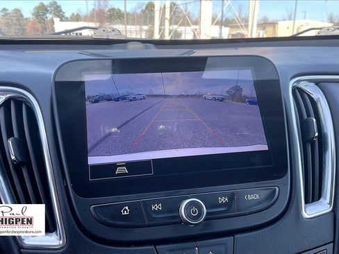 Used 2024 Chevrolet Malibu LT image 20