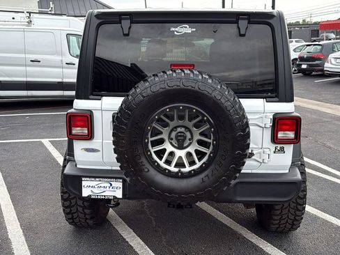 Used 2018 Jeep Wrangler Unlimited Sport S AWD/4WD image 4