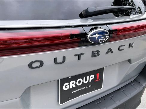 Used 2026 Subaru Outback Limited AWD/4WD image 30