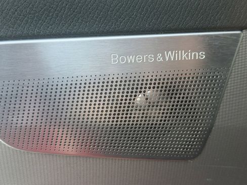 Used 2017 Volvo XC90 T6 R-Design w/ Vision Package image 20