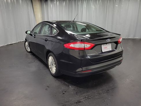 Used 2016 Ford Fusion SE image 7