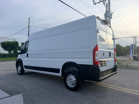 Used 2023 RAM ProMaster 2500 FWD image 5