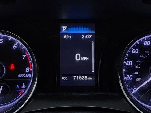 Used 2020 Toyota Camry SE FWD image 24