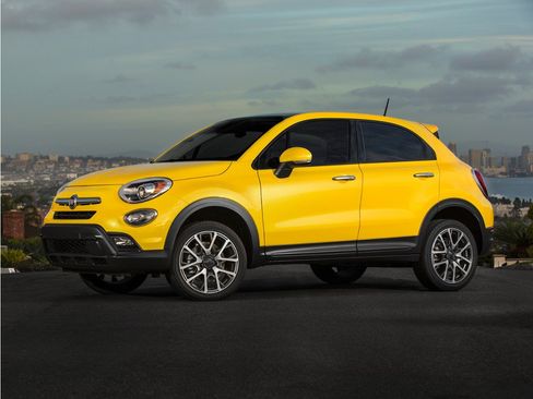 Used 2017 FIAT 500X Lounge FWD image 1