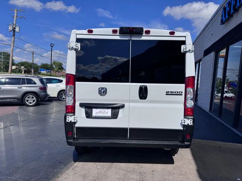 Used 2023 RAM ProMaster 2500 image 4