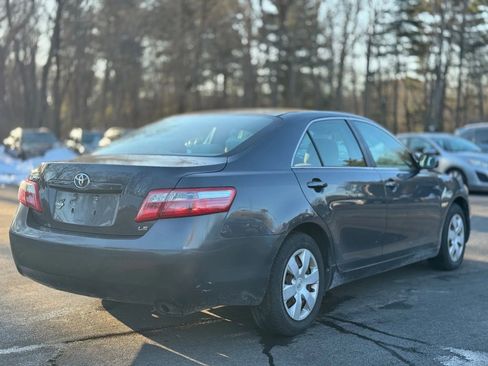 Used 2009 Toyota Camry LE image 5