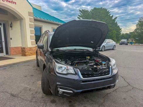 Used 2018 Subaru Forester 2.5i Limited AWD/4WD image 21
