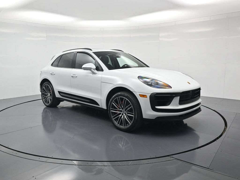Certified 2026 Porsche Macan S AWD/4WD image 44