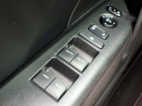 Used 2019 Honda Insight Touring image 18