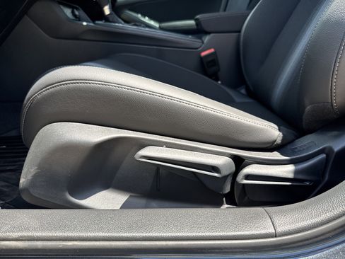 Used 2025 Honda Civic Sport image 19