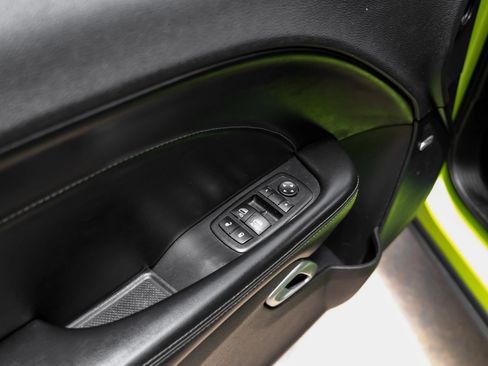 Used 2015 Dodge Challenger R/T Plus RWD image 37