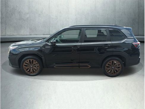 Certified 2025 Subaru Forester Sport AWD/4WD image 3