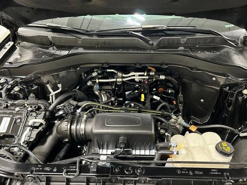 Certified 2023 Ford Explorer XLT w/ Equipment Group 202A AWD/4WD image 32