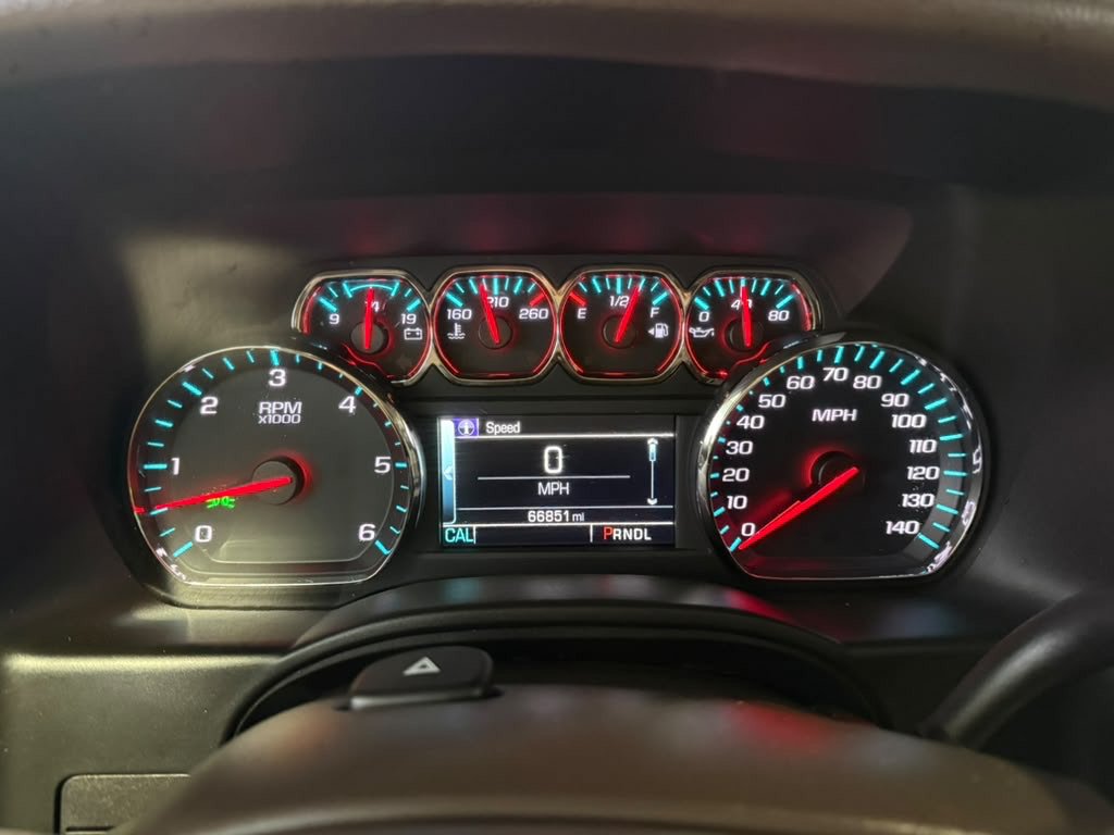 Used 2020 Chevrolet Suburban LT AWD/4WD image 12
