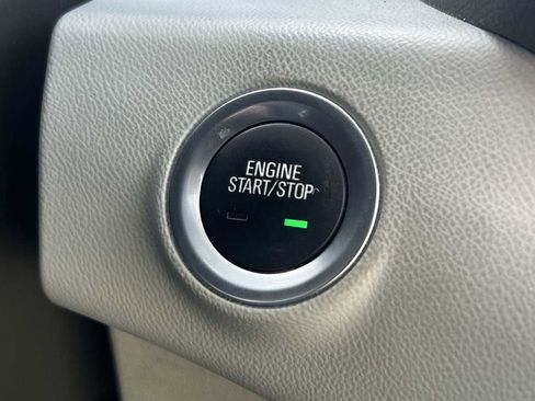 Used 2019 GMC Terrain Denali w/ Advanced Safety Package image 17