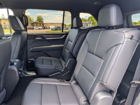 New 2026 GMC Acadia Elevation w/ Black Edition AWD/4WD image 33
