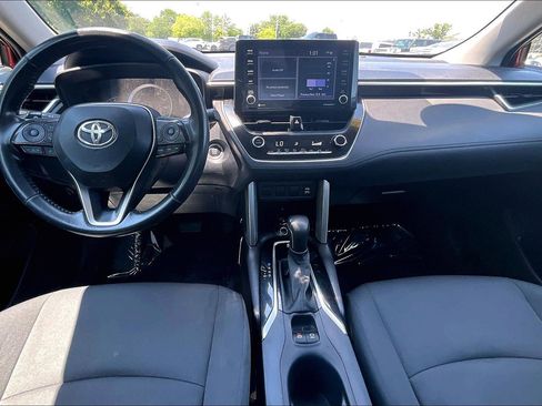 Used 2022 Toyota Corolla Cross LE AWD/4WD image 14