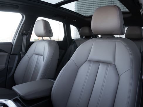 Certified 2025 Audi Q5 Premium w/ Premium Plus AWD/4WD image 23