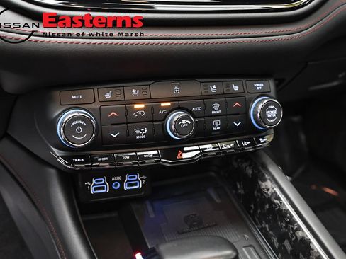 Used 2024 Dodge Durango R/T AWD/4WD image 18