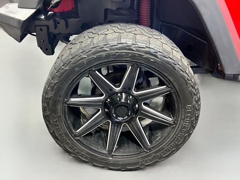 Used 2017 Jeep Wrangler Unlimited Sport w/ Quick Order Package 24S AWD/4WD image 13