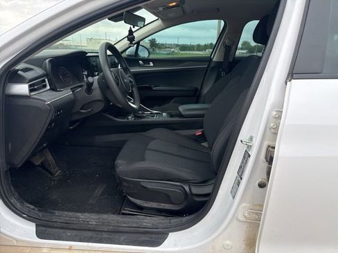 Used 2023 Kia K5 LXS FWD image 10