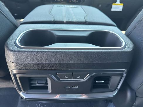 New 2025 Chevrolet Silverado 3500 High Country w/ LPO, Dark Essentials Package image 17