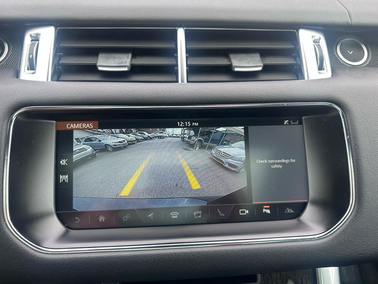 Used 2017 Land Rover Range Rover Sport HSE AWD/4WD image 30