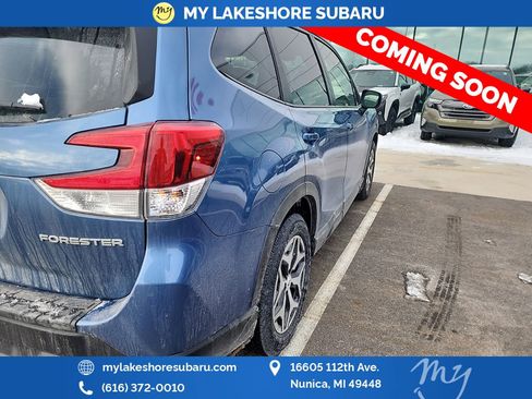 Certified 2023 Subaru Forester Premium image 6