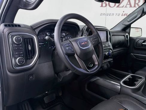 Used 2022 GMC Sierra 1500 AT4 w/ AT4 Premium Package AWD/4WD image 11