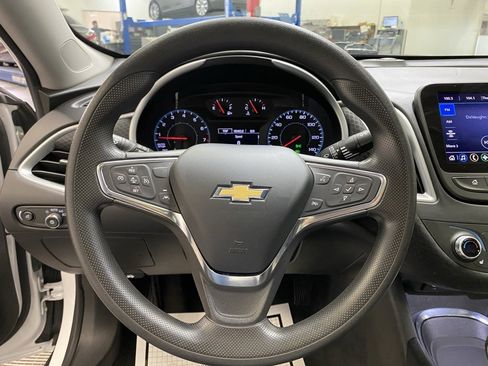 Used 2023 Chevrolet Malibu LT image 27