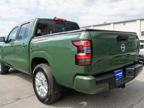 Used 2023 Nissan Frontier SV w/ SV Convenience Package AWD/4WD image 8