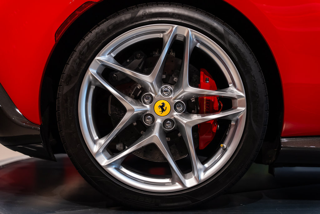 Certified 2021 Ferrari Roma RWD image 15