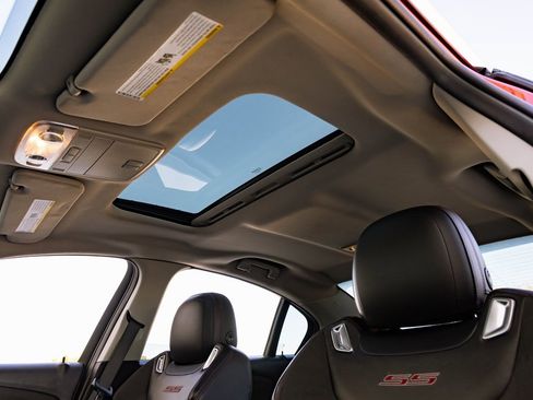 Used 2016 Chevrolet SS image 19