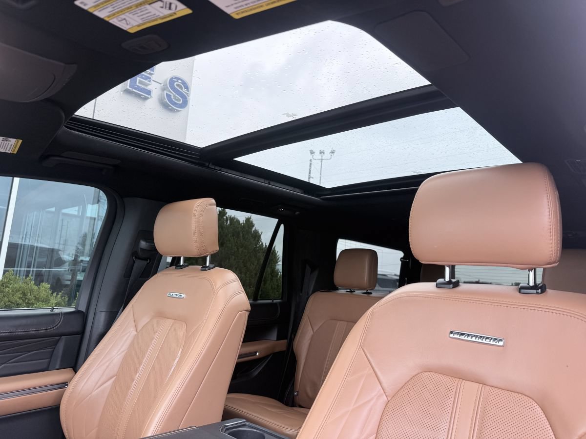 Used 2022 Ford Expedition Max Platinum AWD/4WD image 10