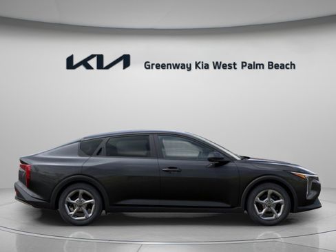 New 2026 Kia K4 FWD image 8