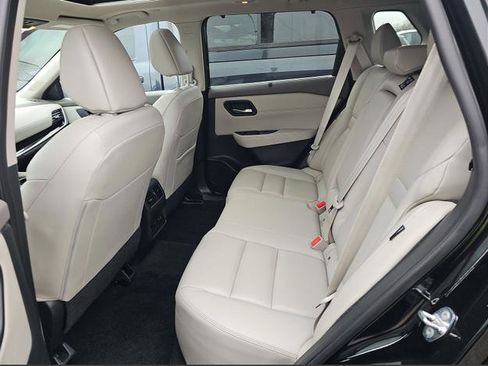 Certified 2023 Nissan Rogue SL w/ SL Premium Package AWD/4WD image 9