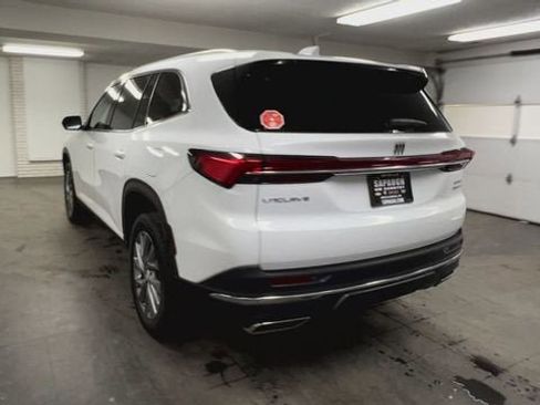 Certified 2026 Buick Enclave Preferred w/ LPO, Floor Liner Package image 7