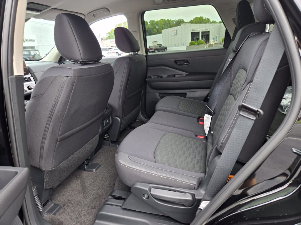 New 2026 Nissan Pathfinder SV FWD image 6