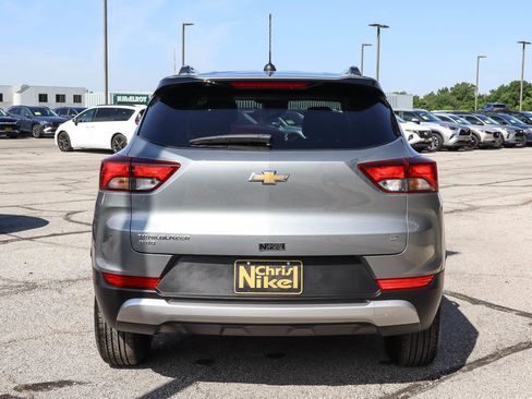 Used 2025 Chevrolet TrailBlazer LT AWD/4WD image 5