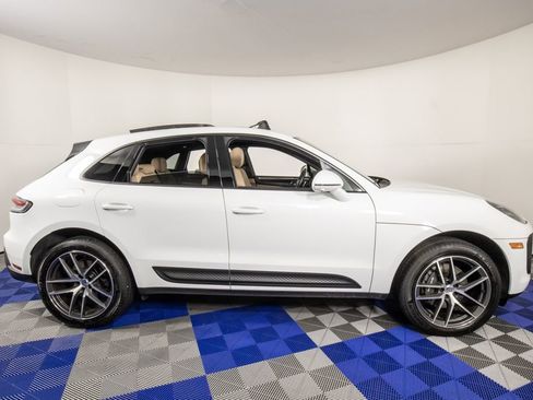 Used 2024 Porsche Macan AWD/4WD image 4
