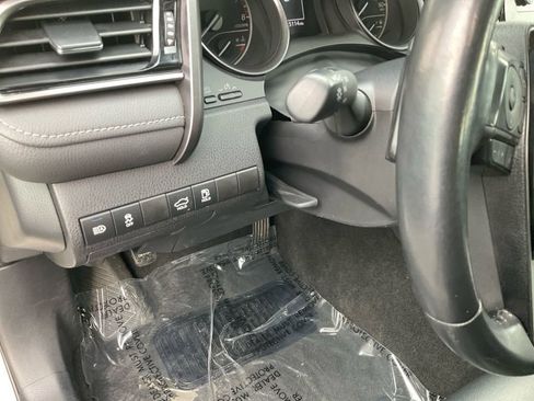 Used 2023 Toyota Camry SE image 14