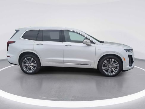 Used 2024 Cadillac XT6 Premium Luxury w/ Platinum Package AWD/4WD image 10