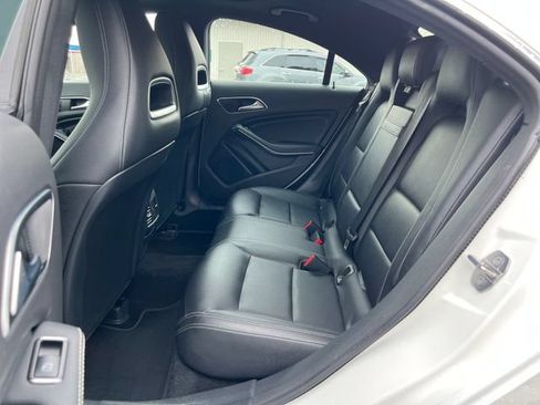 Used 2019 Mercedes-Benz CLA 250 4MATIC image 13