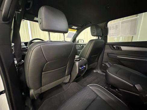 Certified 2025 Buick Enclave Sport Touring image 25