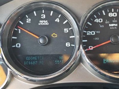 Used 2013 Chevrolet Silverado 2500 LT w/ Interior Plus Package image 17