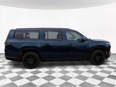New 2026 Jeep Grand Wagoneer L Limited AWD/4WD image 11